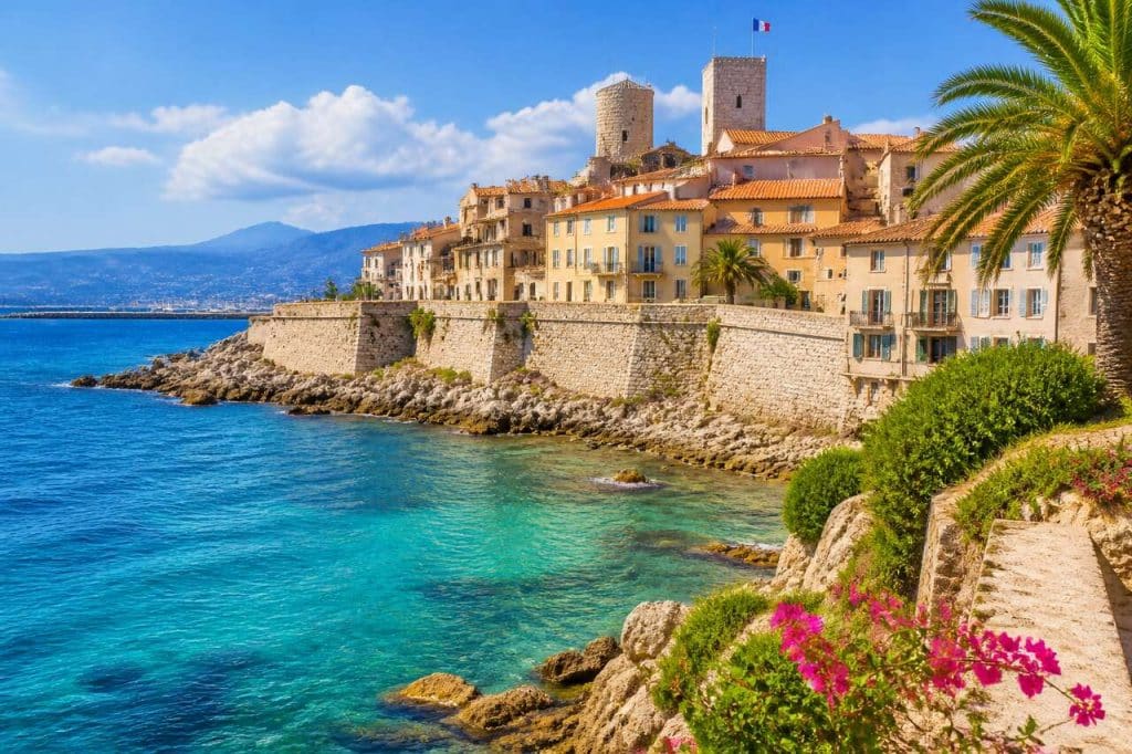 Belles plongées en Méditerranée : découvrez Antibes