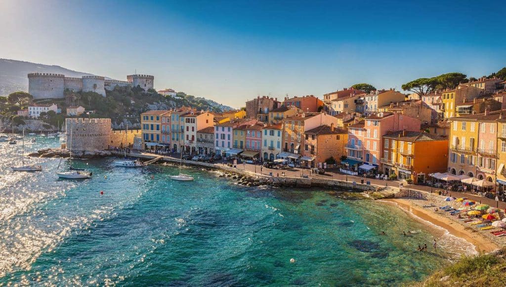 Belles plongées en Méditerranée : découvrez Antibes