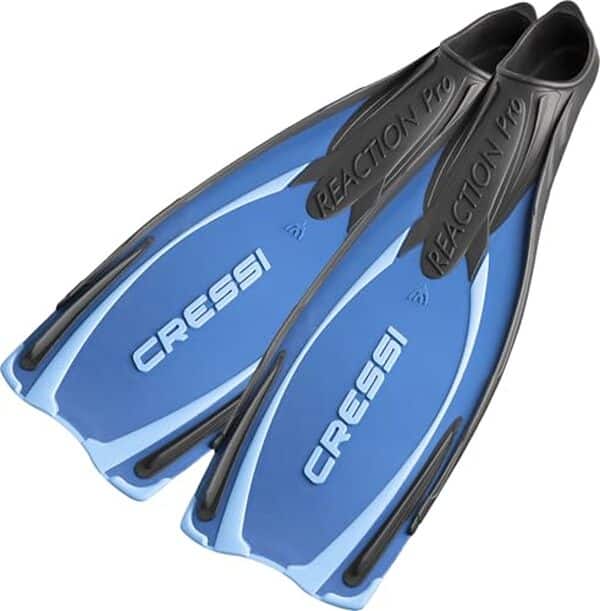 Découvrez notre test détaillé des palmes Cressi Reaction Pro bleu taille EU 40/41 : performance, confort et efficacité pour vos sessions de plongée et snorkeling. 