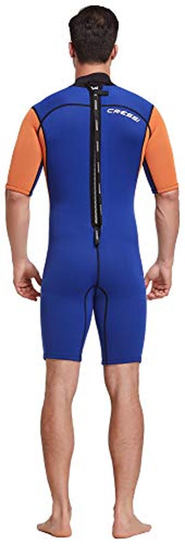 Découvrez notre test complet de la combinaison Cressi Med X Man 2.5mm : confort, isolation thermique et qualité pour la plongée et le snorkeling.
